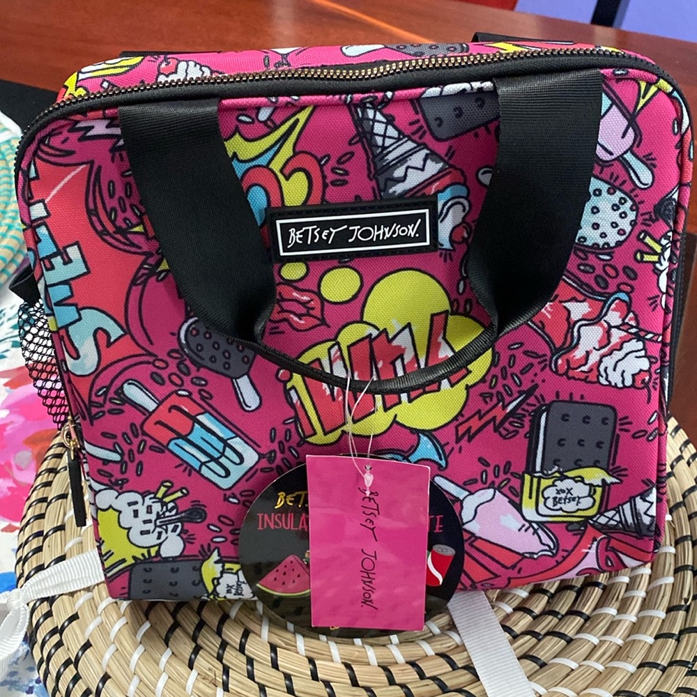 🆕Betsey Johnson Lunch tote with Mesh Pouch, “Ice Cream Treats”